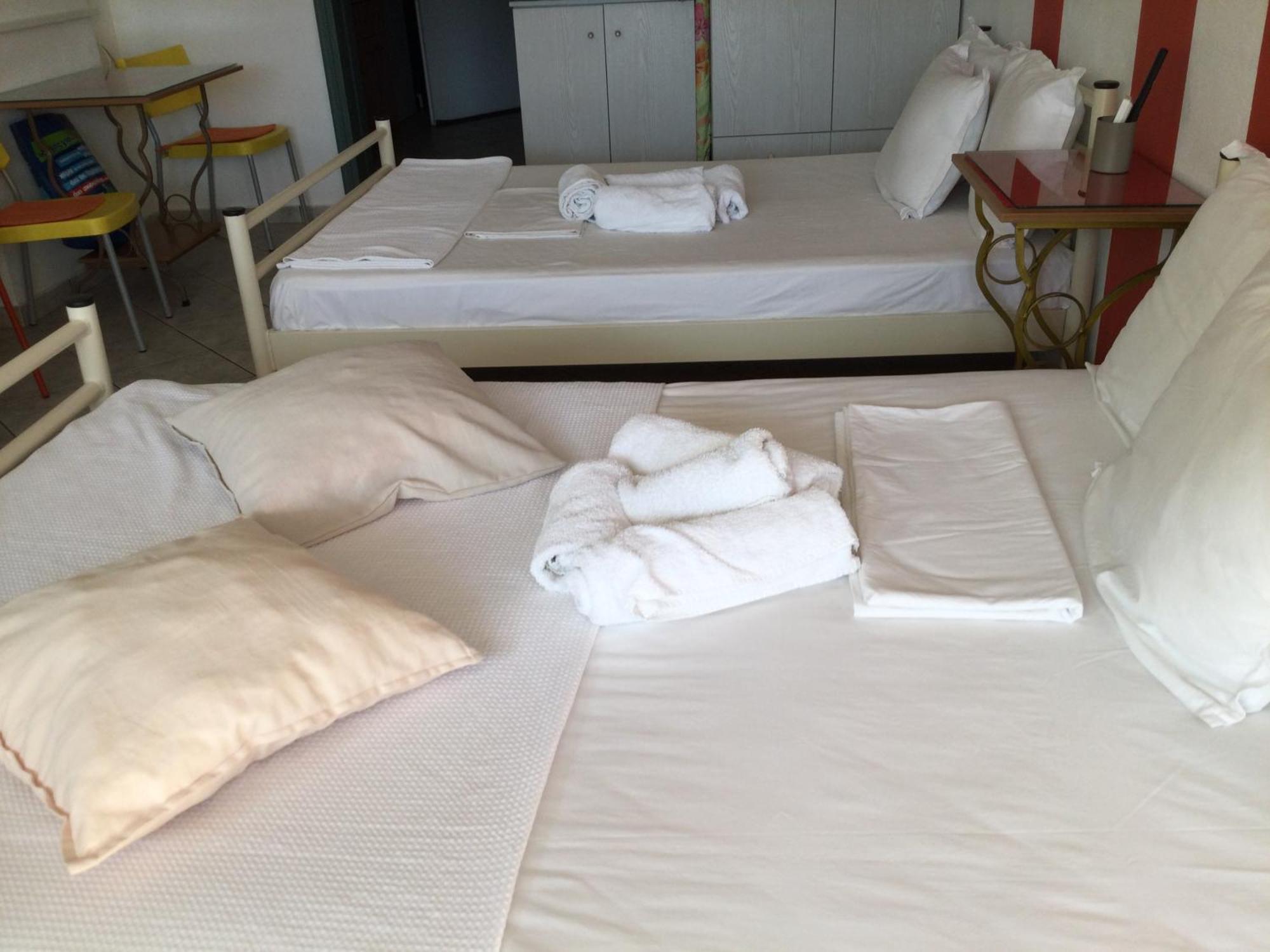 Maria'S Roomstudios Apartments Flats To Let Seaside Heart City Chantzara Spyropoulos Igoumenitsa Exterior foto
